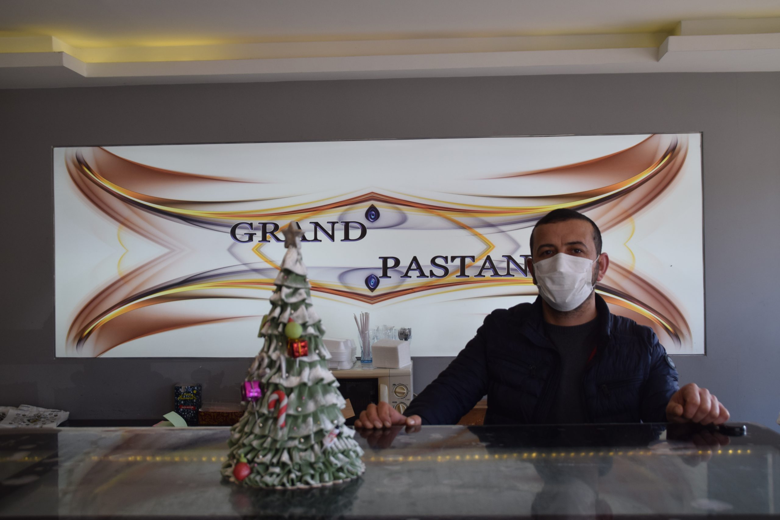 GRAND PASTANESİ ALTIN DAĞITACAK