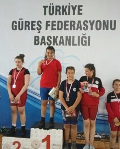 GENÇ GÜREŞÇİDEN TÜRKİYE 2.’LİĞİ