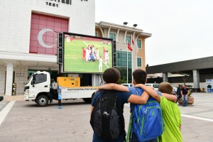 UMUTLAR SON HAFTAYA KALDI