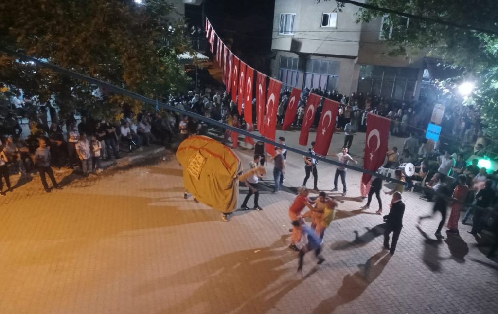 ÇALTILIBÜK’TE DEVE ŞENLİĞİ