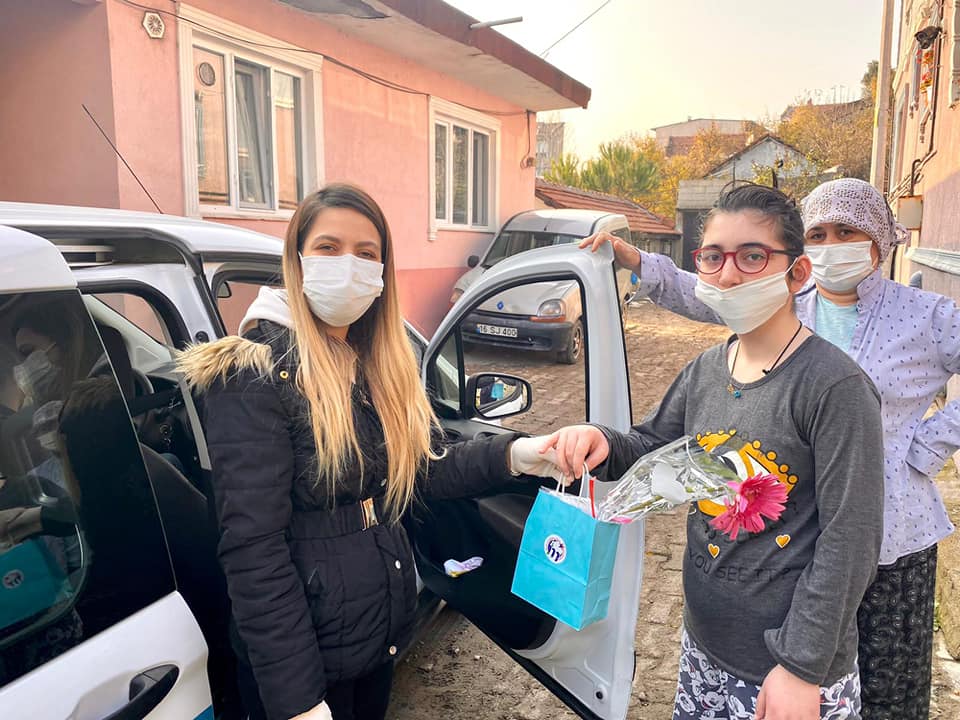 ENGELLİLERE MORAL ZİYARETİ