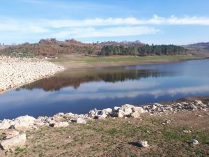 GÖLETTEKİ KURAKLIK TEDİRGİN EDİYOR