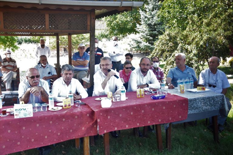 HÜRRİYET’E YÜK, TAŞLIK’A YOLCU İSTASYONU