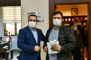 KANAR’DAN GAZETECİLERE KUTLAMA