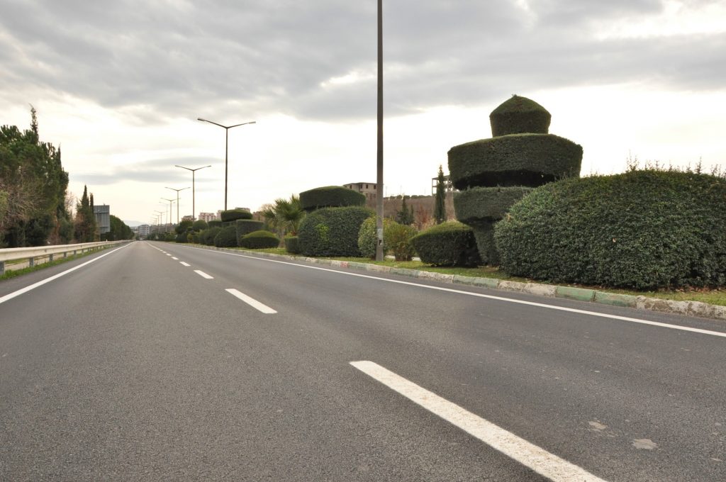 TERMİNAL YOLU RAHATA KAVUŞTU