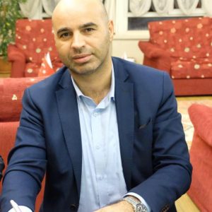 ‘VEREN EL ALAN ELDEN ÜSTÜNDÜR’