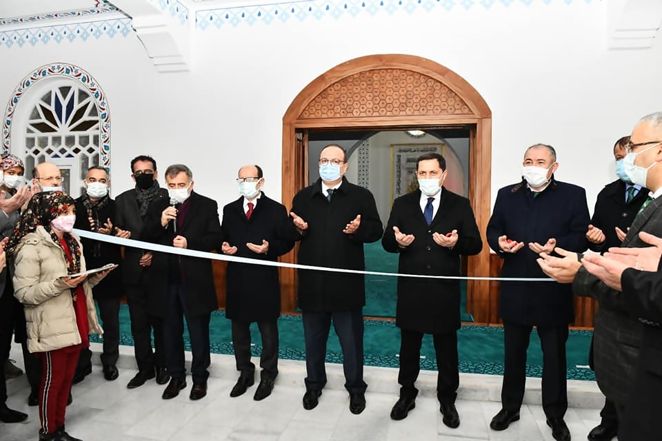 KÜLLİYE’YE ‘PANDEMİ ÖNLEMLİ’ AÇILIŞ