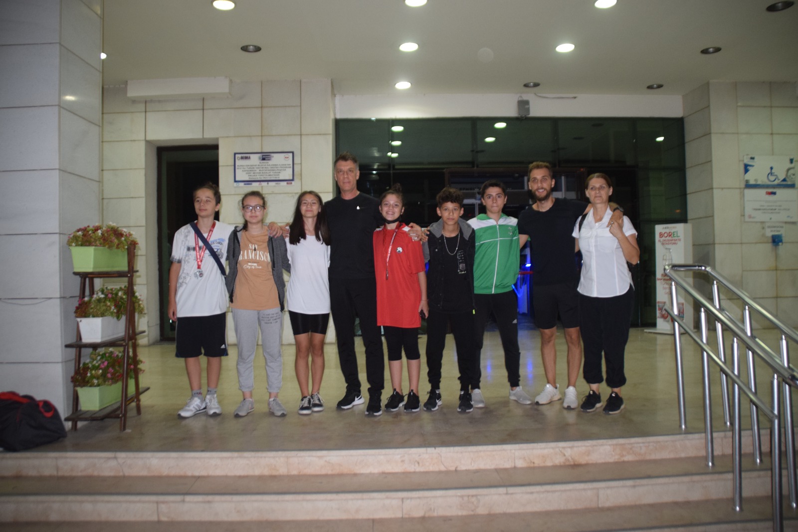 İKİ KARATECİYE MİLLİ TAKIM YOLU