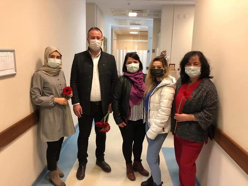 SİYASİ PARTİLERDEN ‘KADINLAR GÜNÜ’ ZİYARETİ