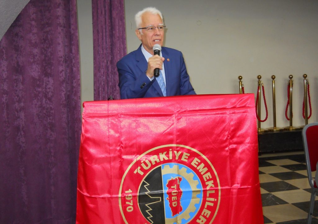 ‘EMEKLİ AYLIĞI HESAPLAMA SİSTEMİ DEĞİŞTİRİLMELİ’