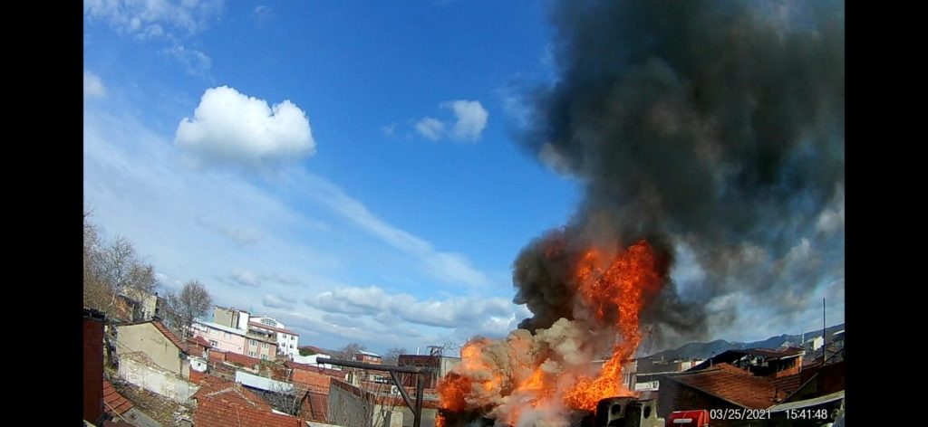 FUEL-OİL TANKI ALEV ALINCA