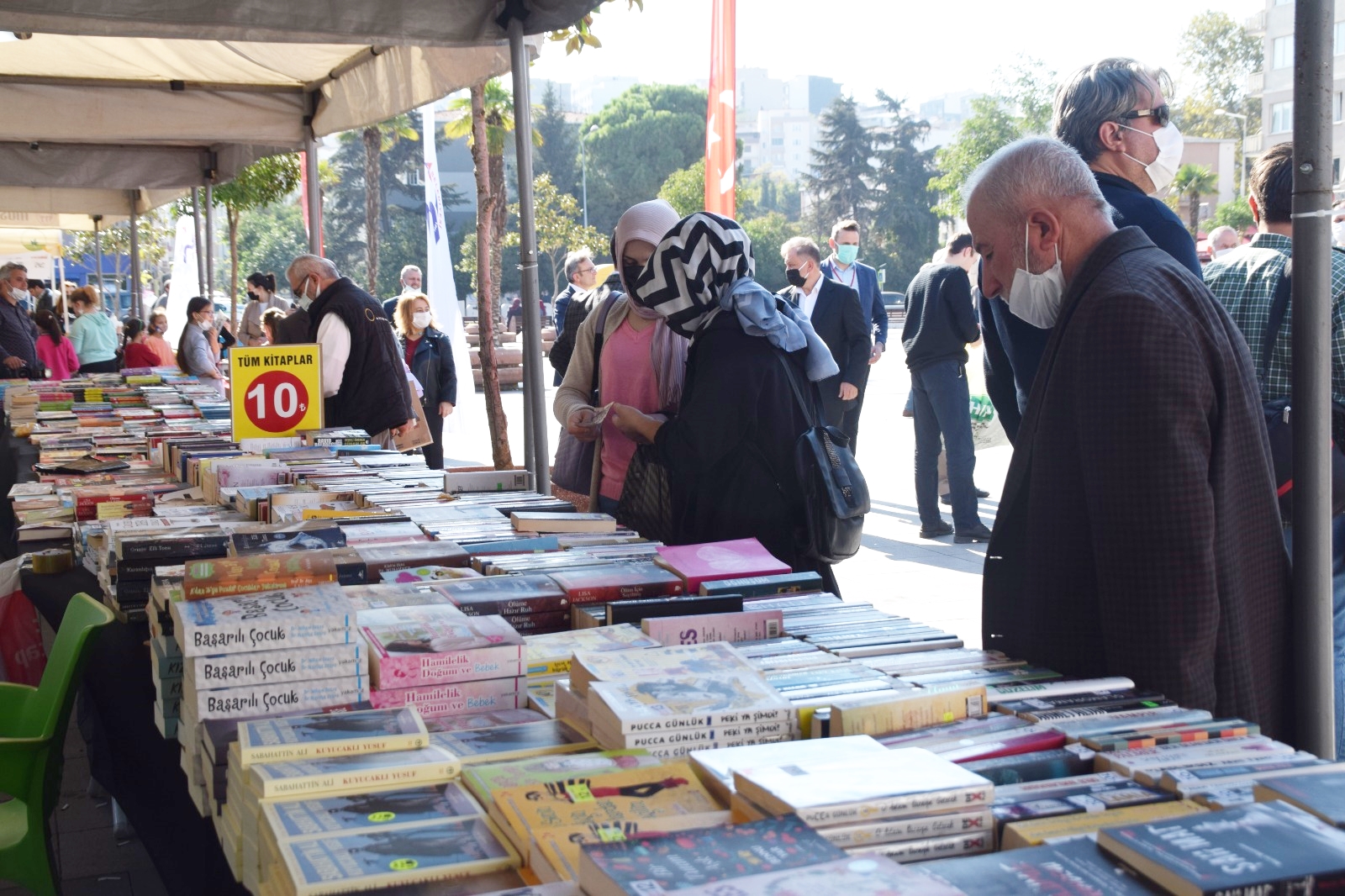 KİTAP GÜNLERİ İLGİ GÖRÜYOR