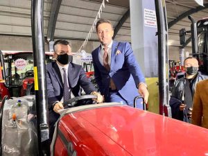 TARIM FUARININ GÖZDESİ CASE IH