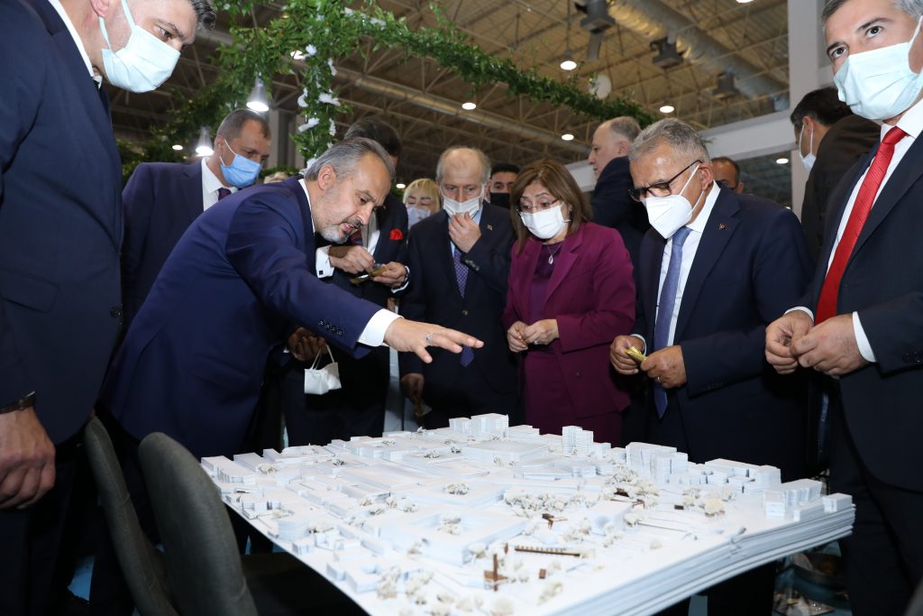 ‘AKILLI ŞEHİRCİLİK LÜTUF DEĞİL, ZORUNLULUK’