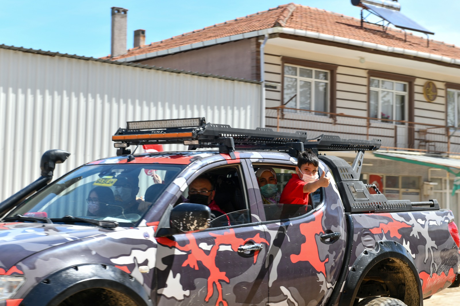 23 NİSAN’A ÖZEL 4X4’LÜK KUTLAMA