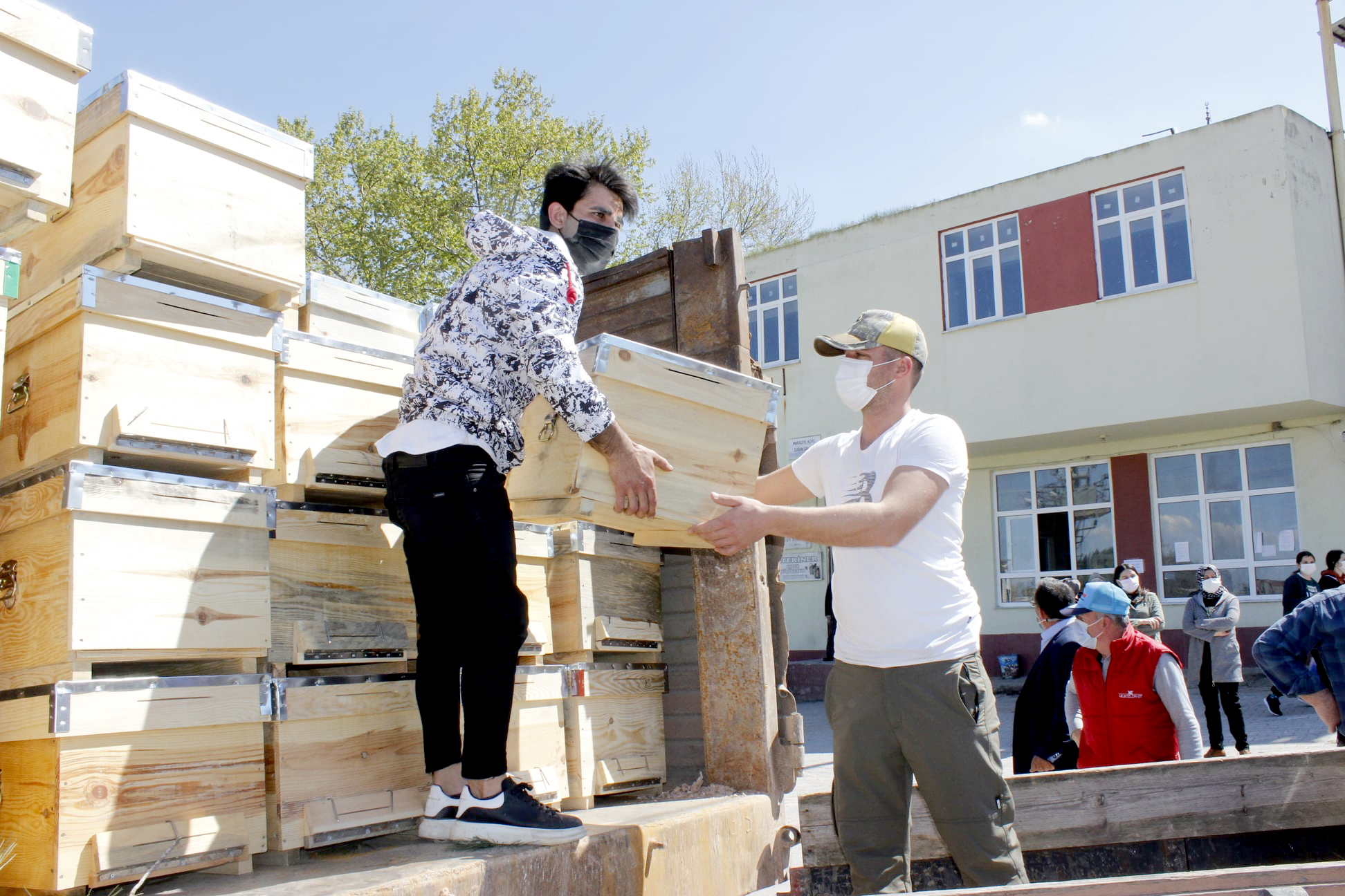 KOVANLAR KAYMAKAMLIKTAN ÜRETİM KÖYLÜDEN