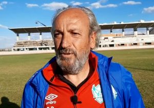 PAŞA KAZANDI, HOCA GİTTİ