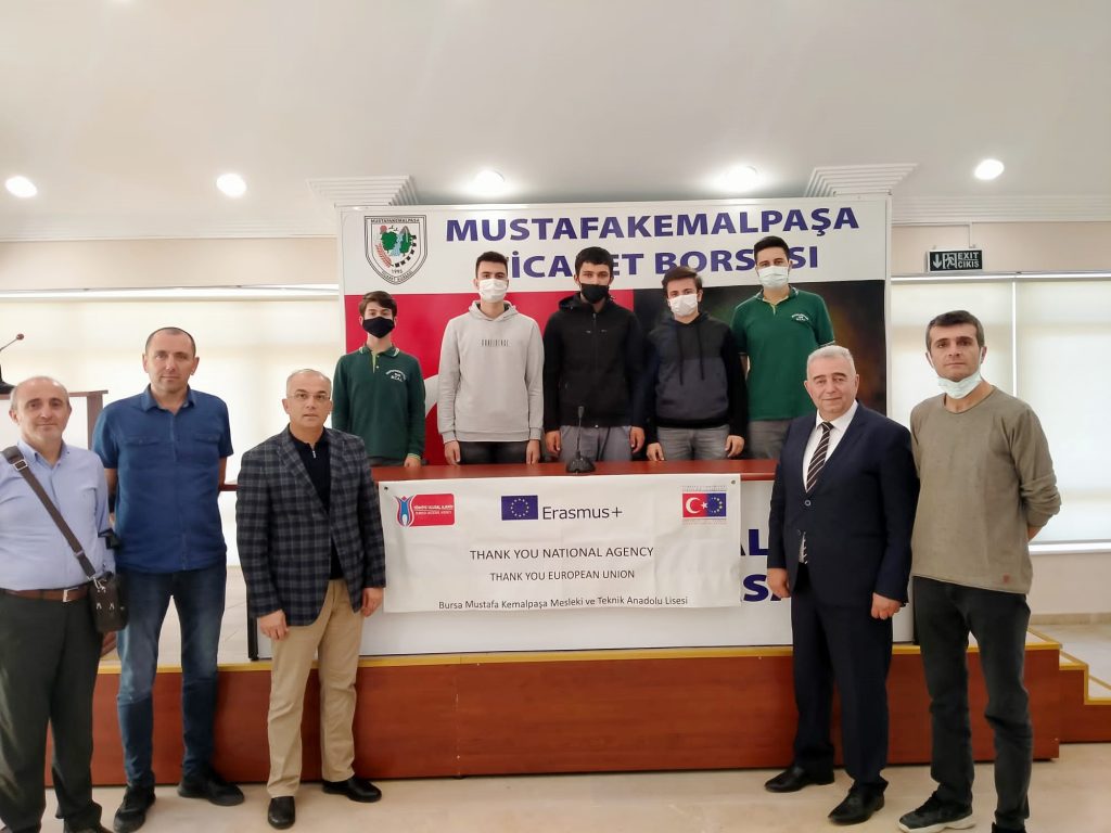 ‘MESLEK LİSELERİNE DAHA FAZLA İHTİYACIMIZ VAR’