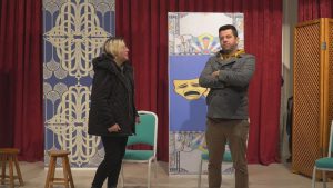 GÜNDÜZ İŞYERLERİNİN GECE SAHNENİN TOZUNU ATTIRIYORLAR