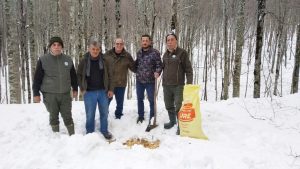 AVCILARDAN YABAN HAYATINA YEM DESTEĞİ