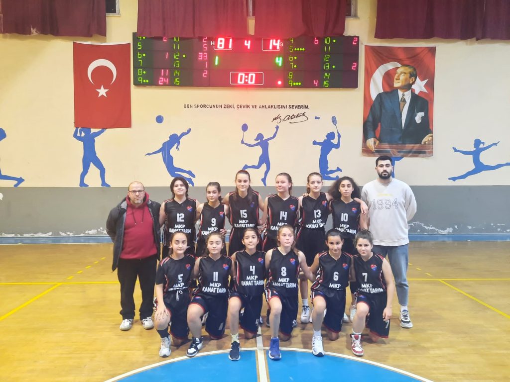 KIZLAR RAKİP TANIMIYOR