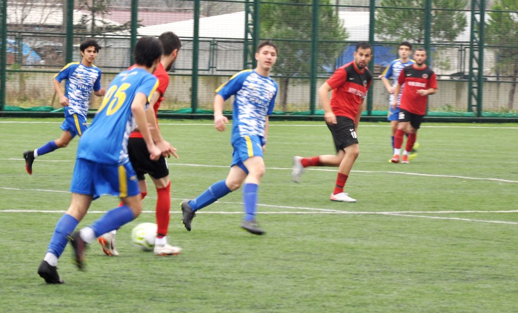 KÜMEDE DERBİ PAZAR GÜNÜ