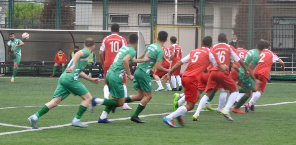 LİDERLİK KOLTUĞU GİTTİ