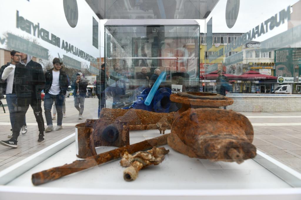 TÜYLER ÜRPERTEN SERGİ