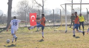 YEŞİLOVA’DA ZORLU VİRAJ