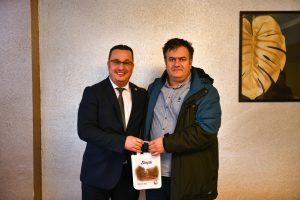 BAŞKAN KANAR GAZETECİLERİ UNUTMADI