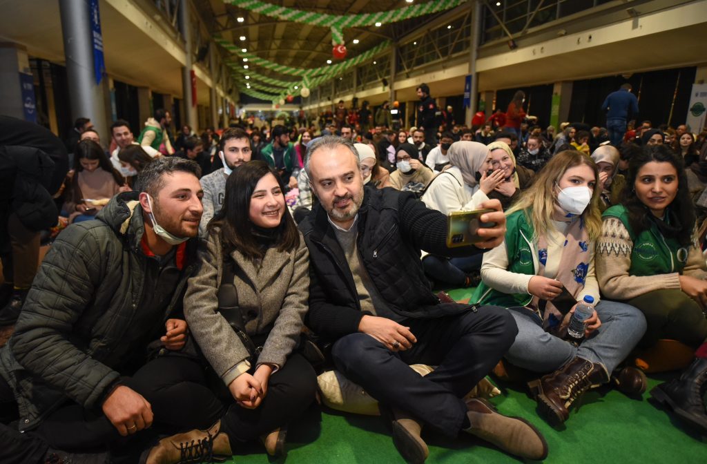 BURSA İÇİN GÖNÜLLER BİR OLDU