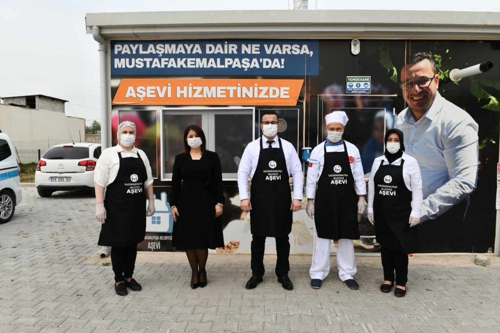 EL ELE MERKEZİ GÖNÜLLERE DOKUNDU