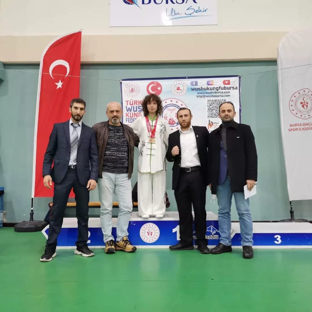 MİLLİ SPORCU’DAN İKİ MADALYA