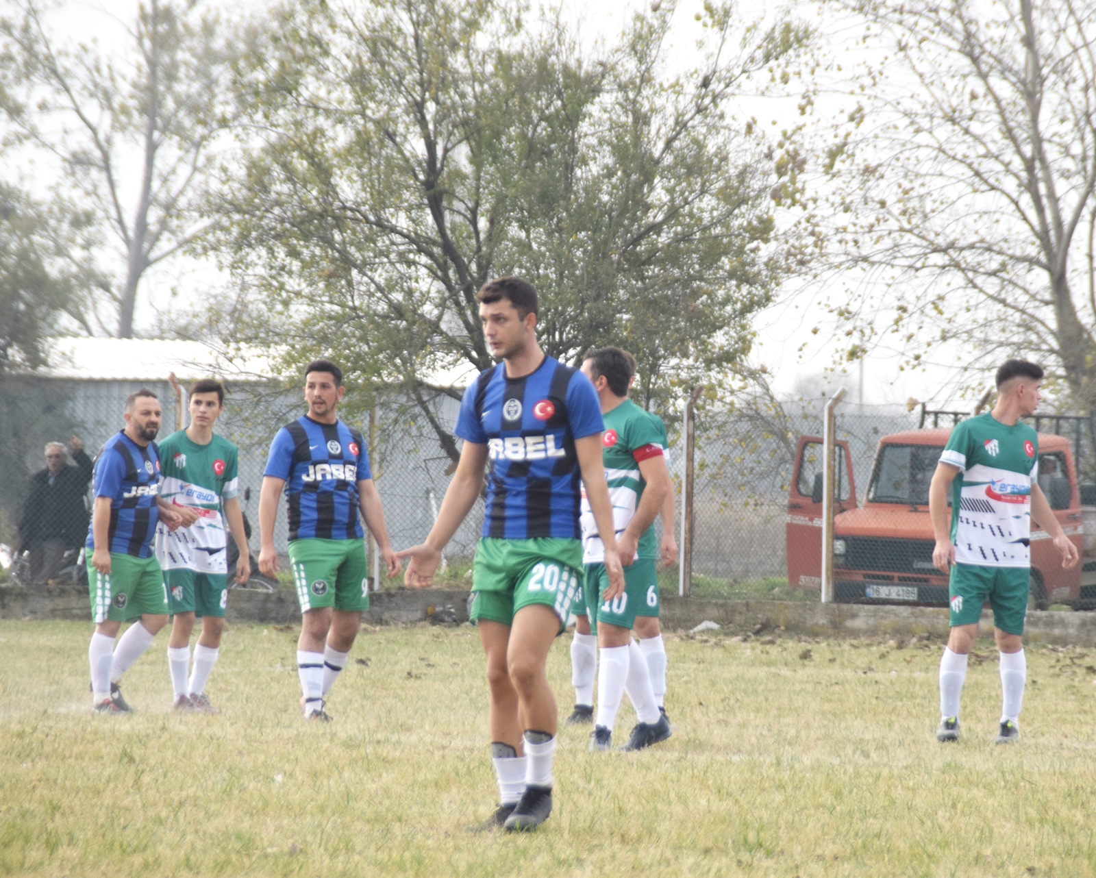 YEŞİLOVA’DA ÇEYREK FİNAL HEYECANI