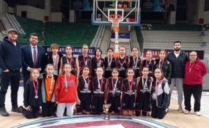 KIZ TAKIMININ HEDEFİ ANADOLU ŞAMPİYONASI