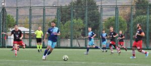 ROMAN PLAY OFF’A ÇIRPAN LİDERLİĞE GÖZ KIRPIYOR