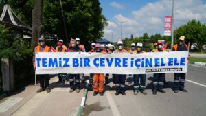 TEMİZ BİR ÇEVRE İÇİN EL ELE