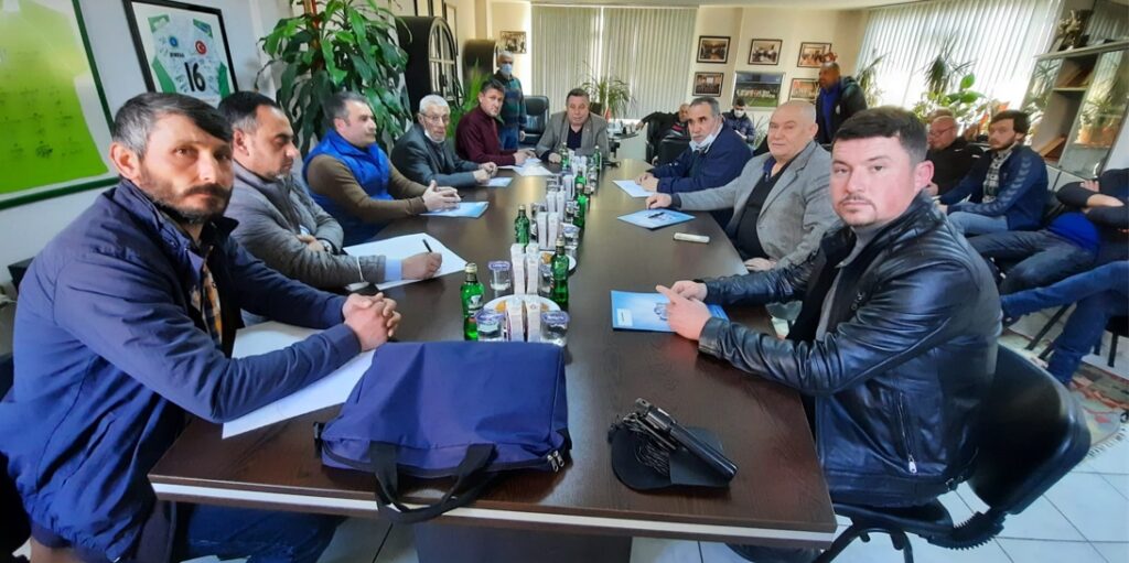 YALINTAŞ’A ZORLU RAKİP