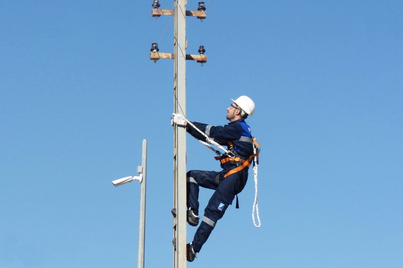 94 MAHALLEDE ELEKTRİK KESİNTİSİ