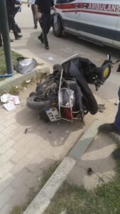 İKİ MOTOSİKLET ÇARPIŞTI