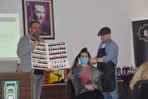 KUAFÖRLERE RENKLENDİRME VE TREND EĞİTİMİ