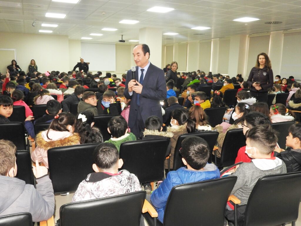 ÖĞRENCİLERE ‘HAYAT BİLGİSİ’