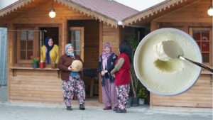 KARAOĞLAN’DAN TÜRKİYE’YE MANDA YOĞURDU ÇAĞRISI