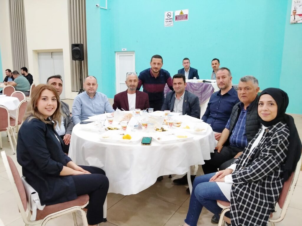 AVCILAR KULÜBÜ’NDEN BİRLİK İFTARI