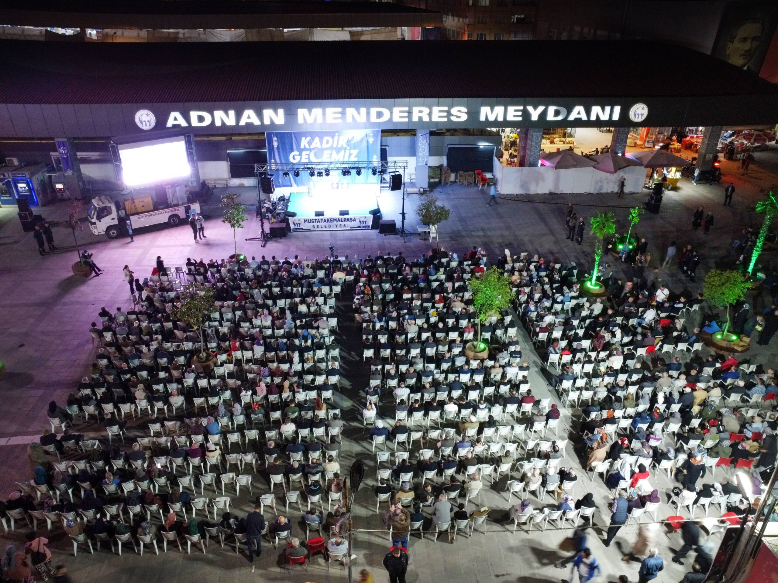 GÖNÜLLER ‘KADİR GECESİ’NDE BULUŞTU