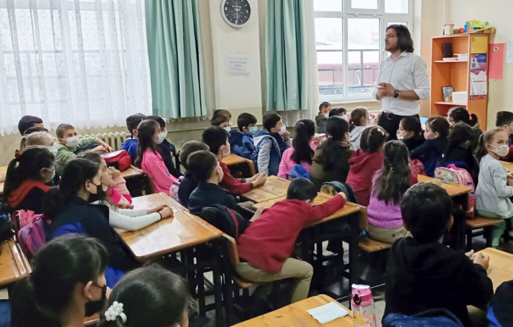 KARİYER GÜNLERİNİN KONUĞU MUSTAFAKEMALPAŞALI YAZAR