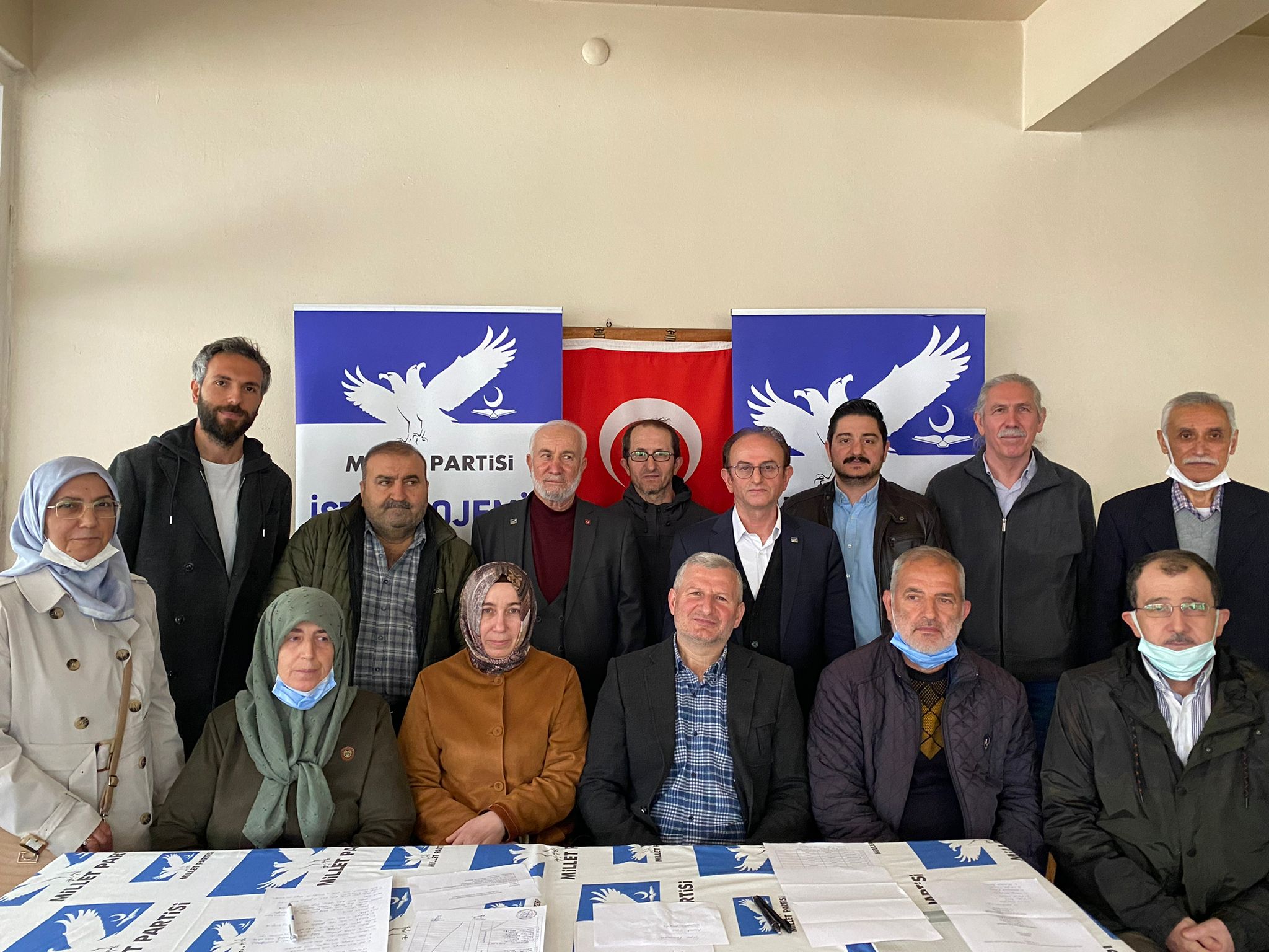 MİLLET PARTİSİ KONGREYE GİTTİ