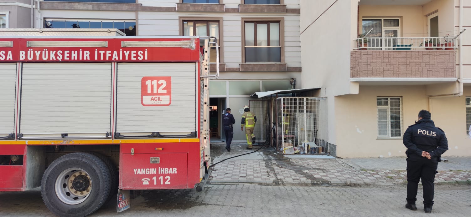 SÜPERMARKETTE YANGIN