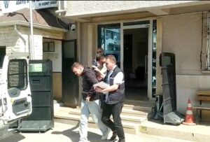 HIRSIZLIK ZANLILARINA TUTUKLAMA