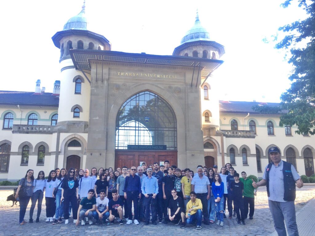 İBRAHİM ÖNAL’DAN OKUL TURU